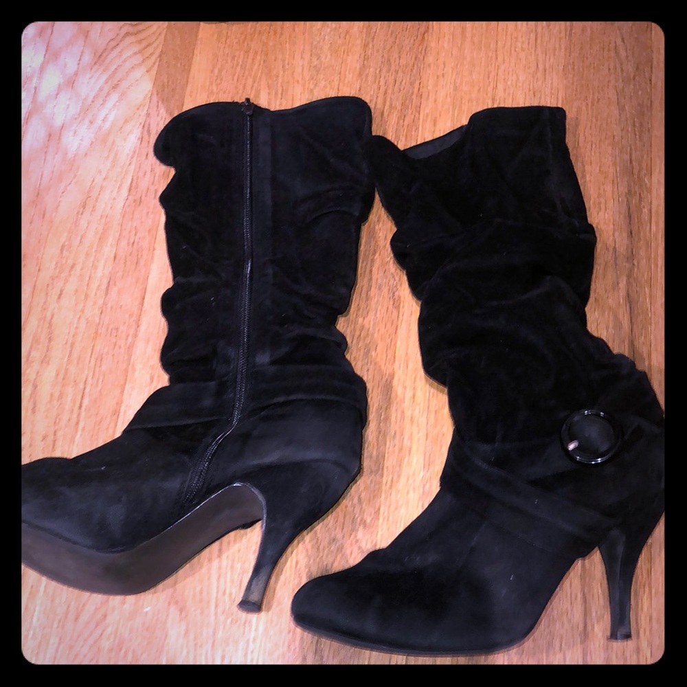 Black suede slouchy stiletto boot